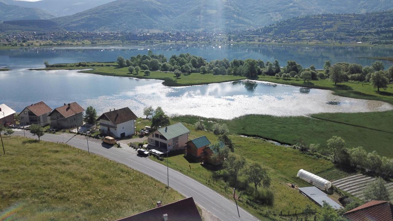 Holiday House By The Lake Plav Exterior foto